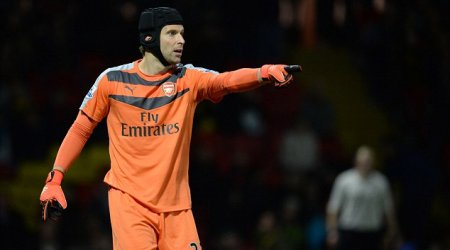 Arsenal goalkeeper Petr Cech hoping strong domestic run