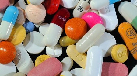 10 persistent myths about cancer that are false