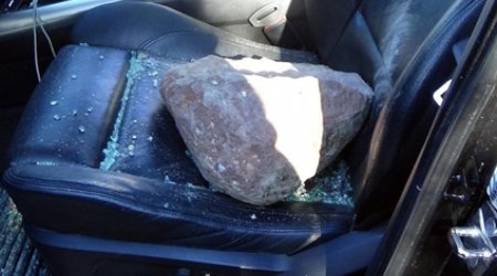 Yeni seçilən deputata hücum edilib - FOTO