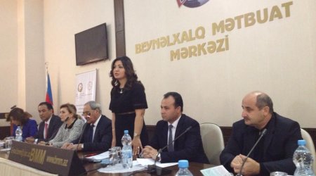 Azərbaycan qadınlarının siyasi iştirakçılığı araşdırıldı - FOTO