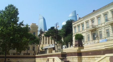 Bakının parkları: Azərbaycan İncəsənət muzeyi parkı - FOTOREPORTAJ