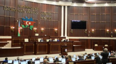 Yeni parlamentin vəzifəli deputatları - SİYAHI