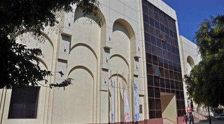 Rus Dram Teatrının kollektivi Sankt-Peterburqda