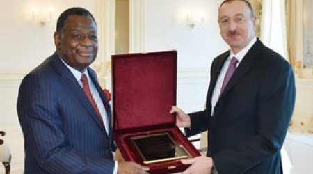 İlham Əliyev BMT-nin Əhali Fondunun mükafatı təqdim olundu