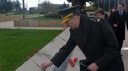 Turkish Ground Forces commander visits Baku