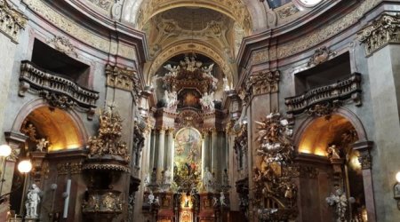 Avstriya səmasında barokko üslubunda kilsə - REPORTAJ