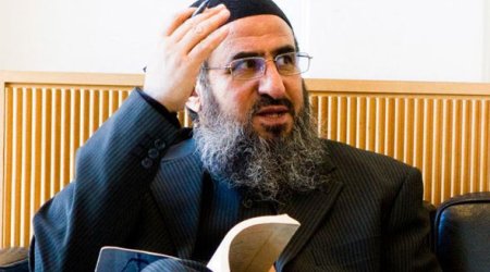 Azərbaycanda xaricdə təhsil alan mollalar qadağan olunur
