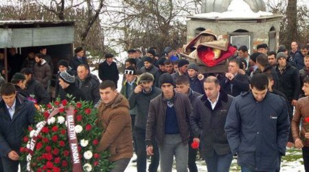 “Günəşli”də həlak olmuş iki neftçi dəfn olundu
