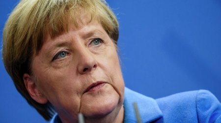 “Time” jurnalı Angela Merkeli 