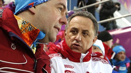 Медведев поздравил Мутко на ломаном английском