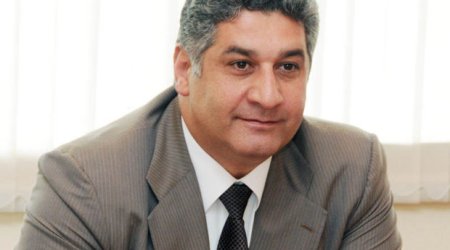 Azad Rəhimov manatın məzənnəsinin düşməsindən danışdı