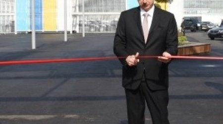 Prezident Bakıda yolların yenidənqurmadan sonrakı vəziyyəti ilə tanış olub