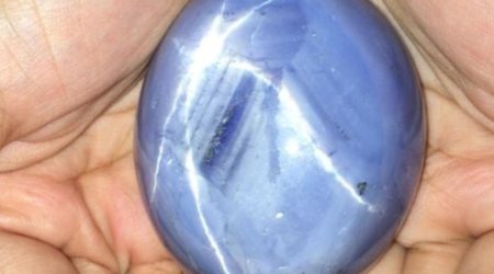 How the world's biggest sapphire grew so large