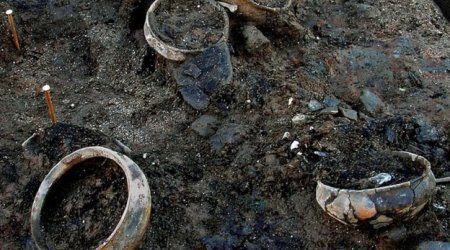 Bronze Age houses uncovered in Cambridgeshire 'best ever'
