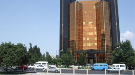 Dolların manata qarşı rəsmi məzənnəsi 1,6 manatı ötdü