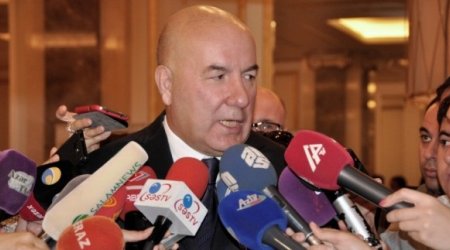 Azerbaijan moves to tighten currency controls as crisis rages