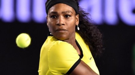 Australian Open: Serena Williams crushes Agnieszka Radwanska