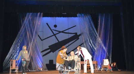 Gənclər günü münasibətilə “Ağ ölüm” göstəriləcək - Fotolar