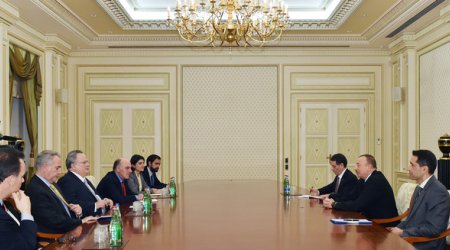 President Aliyev meets Greek foreign minister in Baku