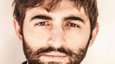 İtaliyalı aktyor səhnədə intihara cəhd etdi