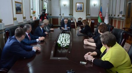 AMEA-nın vitse-prezidenti Rusiyadan gələn qonaqları qəbul etdi