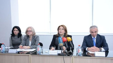 “Rusiya-Azərbaycan: əlverişli mühitdən inkluziv cəmiyyətə doğru” adlı dəyirmi masa