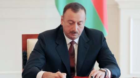 İlham Əliyev ötən il 693 sərəncam imzalayıb