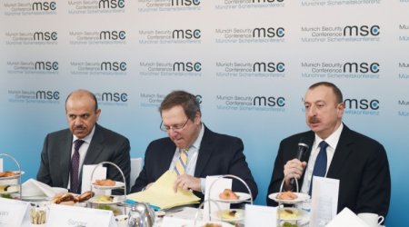 İlham Əliyev neft və qaz asılılığından danışdı