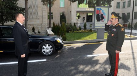 İlham Əliyev hərbi qulluqçular üçün inşa edilən şəhərciyin açılışında