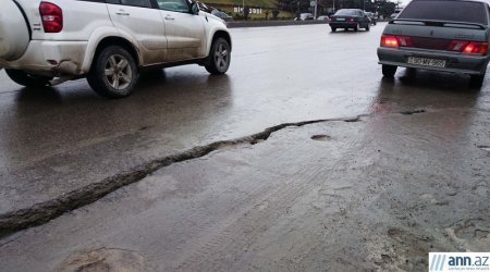 На дороге Баку-Сумгайыт пояились трещины - ФОТО