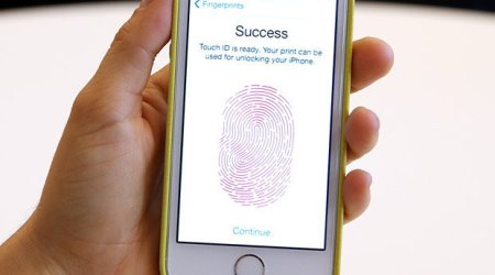 Terrifying 'glitch' that unlocks your iPhone without a password has everyone fooled