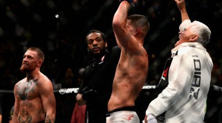 Nate Diaz shocks the world and defeats Conor McGregor