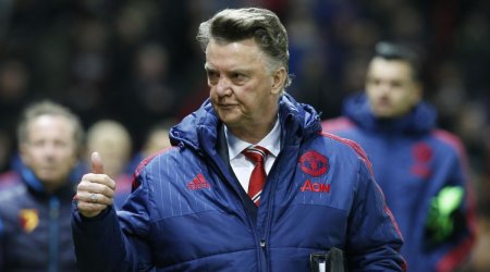 Van Gaal to stay at United, City edge Barca for Gundogan