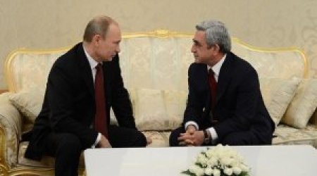 Putin Moskvada Sərkisyanla görüşür