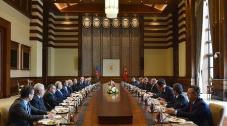 Türkiyə ilə Azərbaycan arasında 6 sənəd imzalanıb