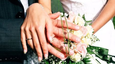 Azərbaycanda əcnəbilərlə ailə quranların sayı artıb