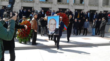 Maqsud İbrahimbəyov I Fəxri xiyabanda dəfn edilib