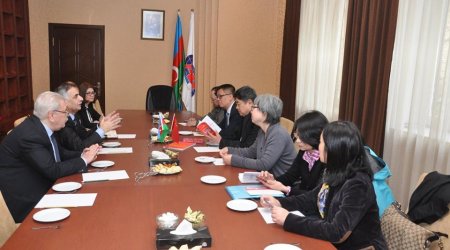 Çin nümayəndə heyəti ADU-da - Fotolar