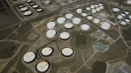Oil glut up close: How Cushing copes with full crude tanks