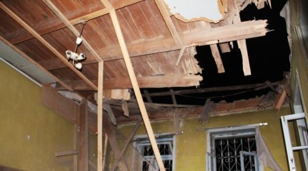 House in Terter destroyed by Armenian shell Photos 