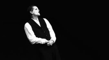 Məşhur fransalı  aktyor Bakiya  gəlir