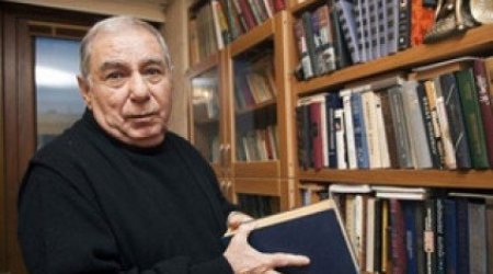 Əkrəm Əylisli prezidentə açıq məktub yazıb