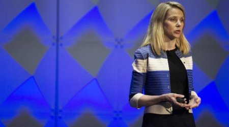 Yahoo revenues fall again as internet firm reviews bid options