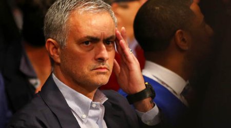 Man United target Jose Mourinho confirms Old Trafford job