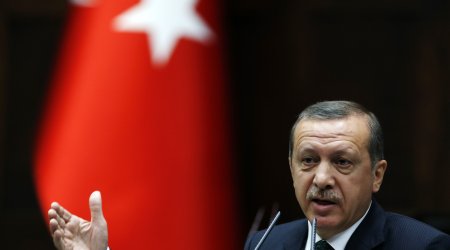 Ərdoğan: “İrqçiliyə, ayrı-seçkiliyə məruz qalanların diqqəti Bakıdadır”