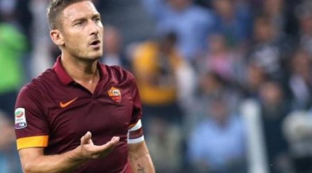 Totti yeni müqavilə imzalayır