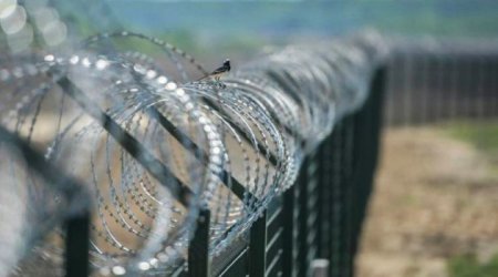 Iranian, Azeri officials attend inaugural ceremony of border terminal