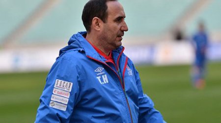 Baş məşqçi biabırçı mәğlubiyyәtdәn danışdı