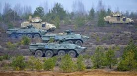 НАТО движется к России