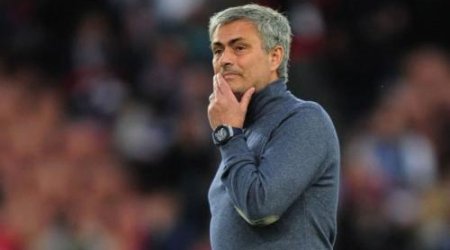 Mourinyoya daha bir sürpriz təklif